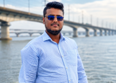 যমুনায় ইনফিনিটি পরিবারের আনন্দঘন নৌভ্রমণ
